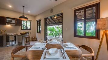 Vila Standar, 2 kamar tidur, Bebas Asap Rokok | Makan di kamar