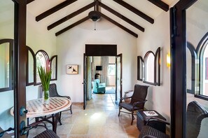 Villa Standard, 6 camere da letto, non fumatori | Area soggiorno | TV a schermo piatto