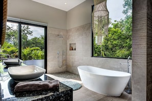 Standard-Villa, 4 Schlafzimmer, Nichtraucher | Komfortbadewanne