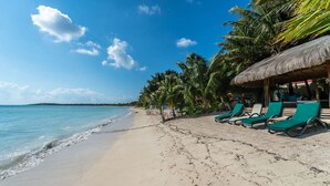 On the beach, white sand - Moonstar (Tulum)