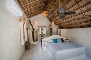 Luxury-Villa, Mehrere Schlafzimmer, Nichtraucher | Reisekinderbett, kostenloses WLAN, Bettwäsche