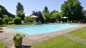 Pool - Holiday apartment with outdoor pool and WiFi (Cortona)