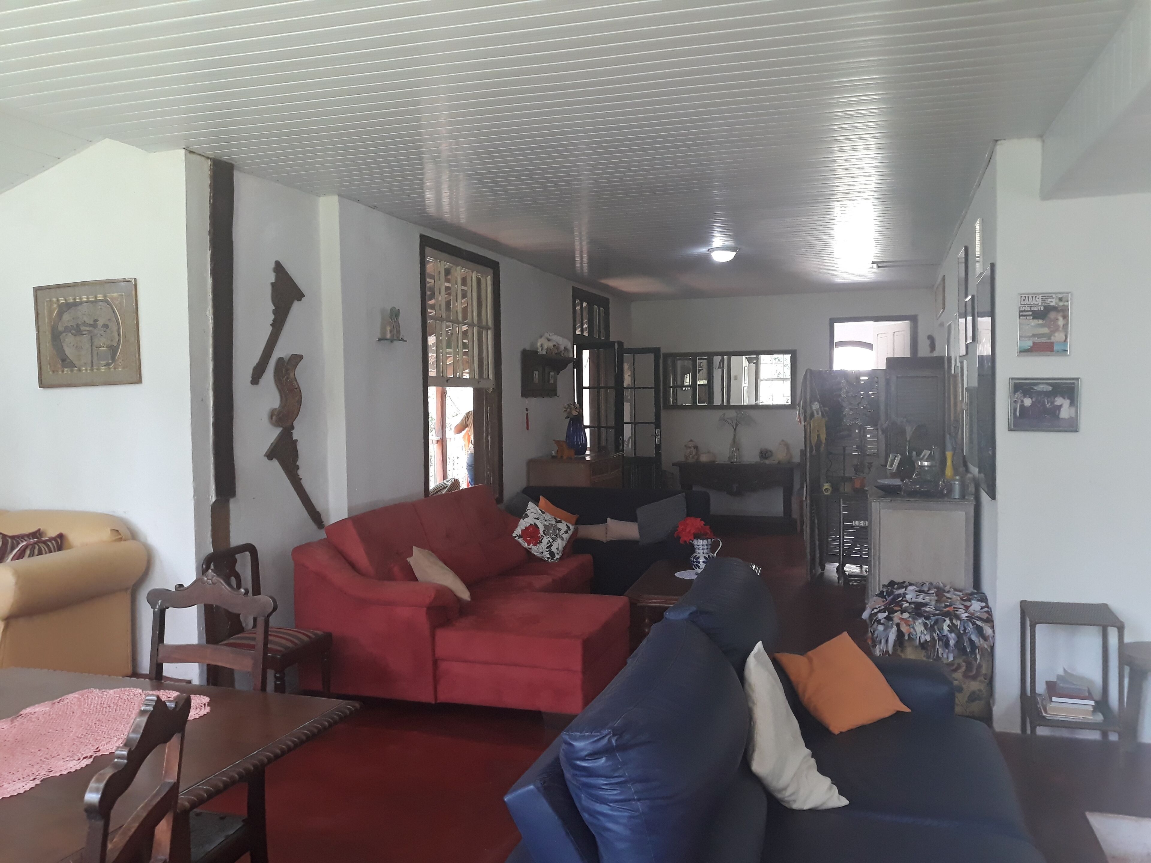 Televisio, takka, DVD-soitin