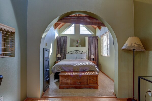 House, 1 Bedroom | 1 bedroom, free WiFi, bed sheets
