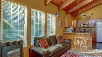 House, 1 Bedroom | Living area | TV