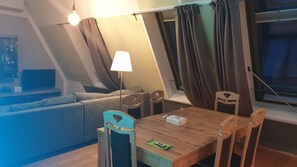 Televisión LED de 40 pulgadas con canales digitales, una televisión