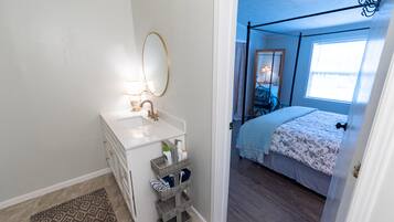 3 slaapkamers, een kluis op de kamer, een strijkplank/strijkijzer