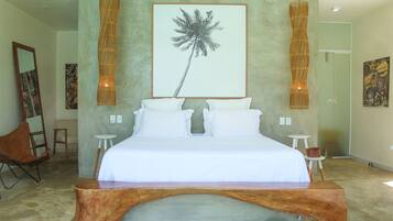 Ropa de cama de alta calidad, colchones con pillow-top y minibar
