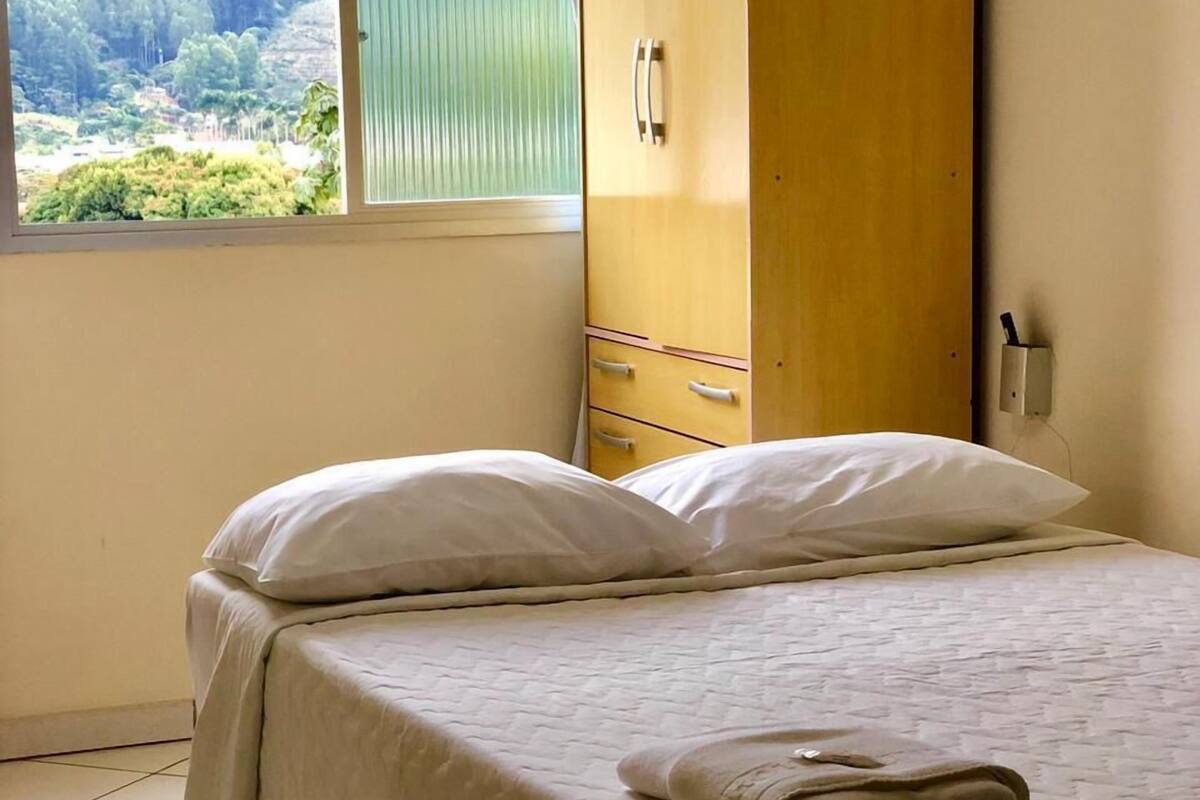 standard room | laptop workspace, iron/ironing board, free wifi, bed sheets