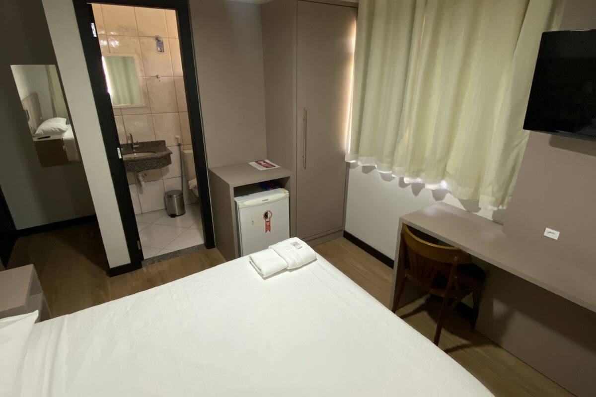 superior room | laptop workspace, iron/ironing board, free wifi, bed sheets