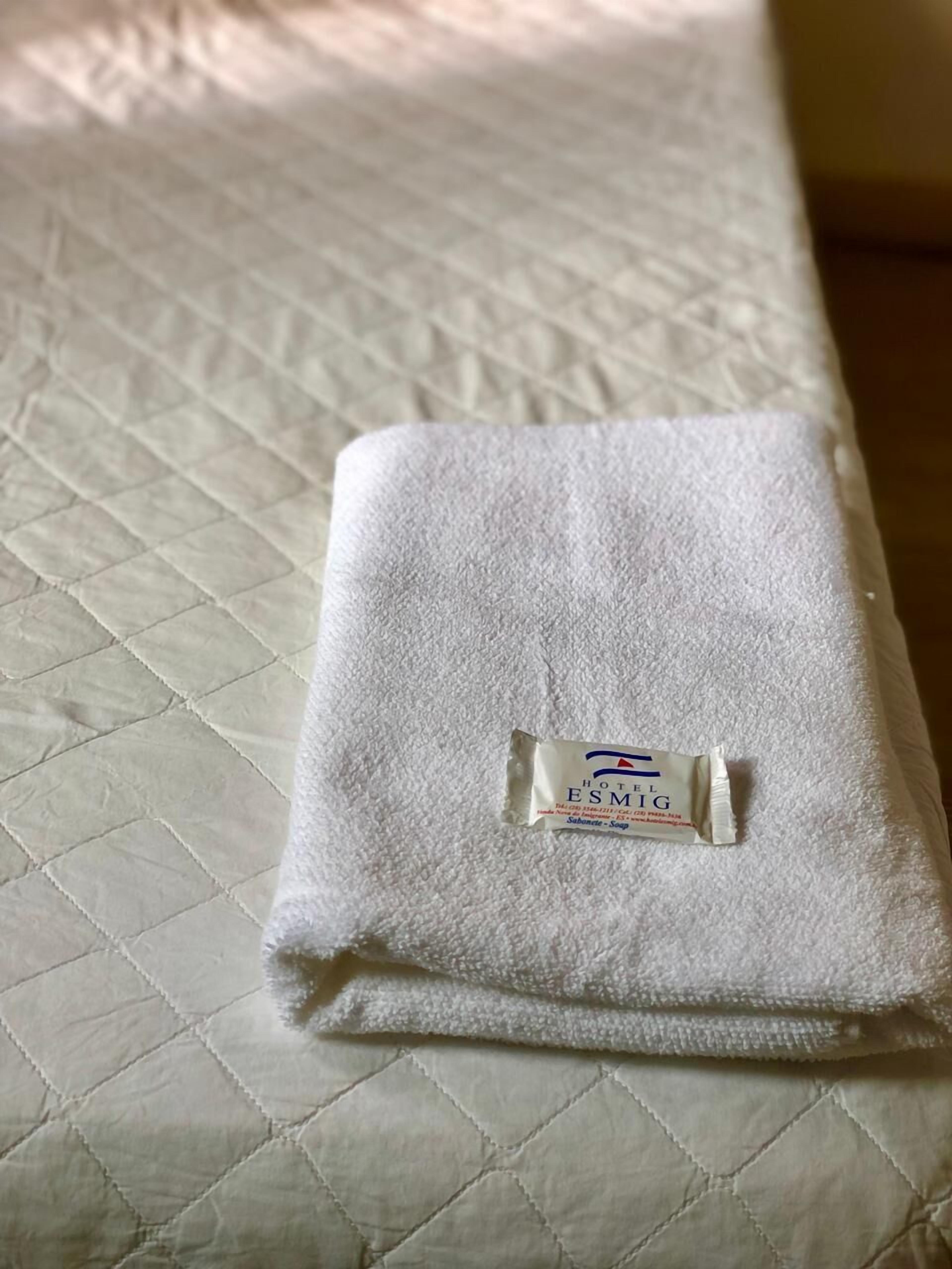 standard room | laptop workspace, iron/ironing board, free wifi, bed sheets