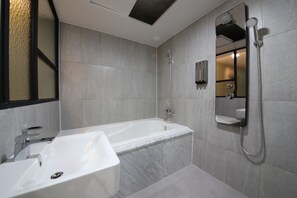 Premium Room | Bathroom amenities - 2Night (Jeonju)