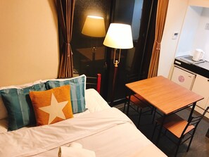 Apartamento, 1 habitación (1F) | 1 dormitorio, escritorio, sistema de insonorización