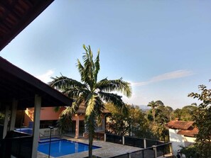 Outdoor pool, a heated pool - SECURE COUNTRY HOUSE WITH PANORAMIC VIEWS (Mairipora)