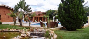 Large house on gated community | Near Parachuting