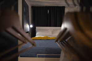 1 camera, culla da viaggio, Wi-Fi gratuito, lenzuola