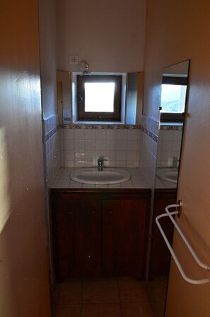 Shower - Gîte in the heart of the Lozère Cévennes (La Falguière)