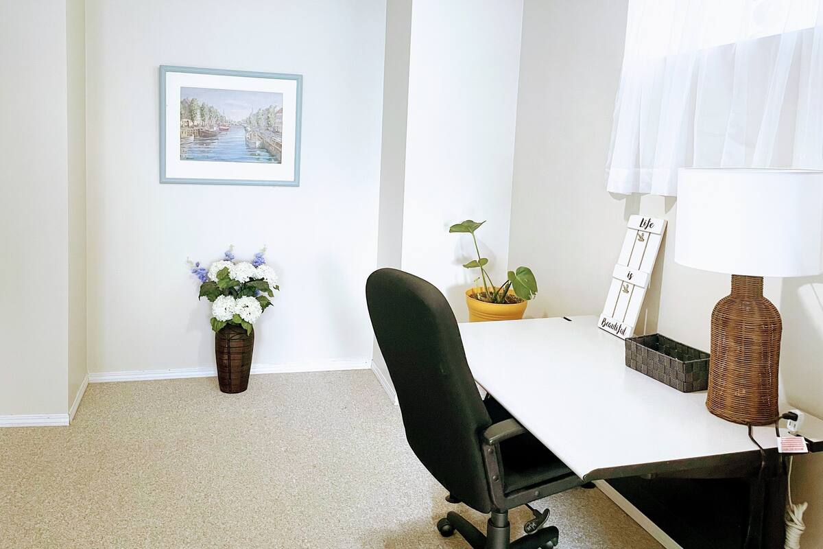 Standard Suite, 2 Bedrooms, Patio, Garden View | Living area