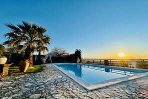 Outdoor pool, a heated pool
