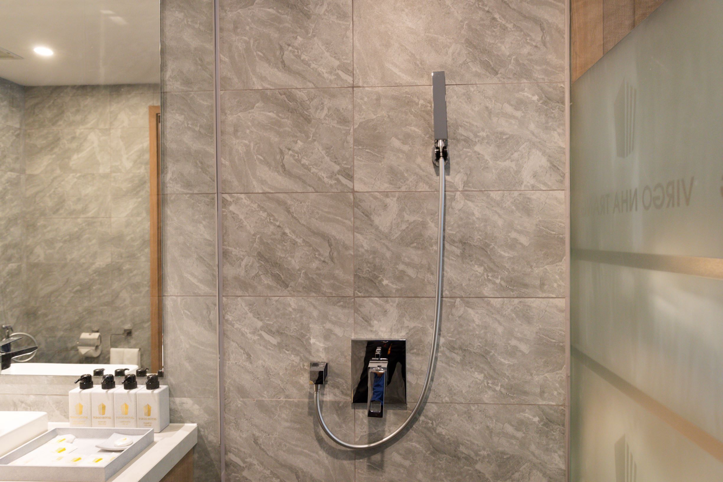 superior window | 1 bedroom, minibar, in-room safe, desk