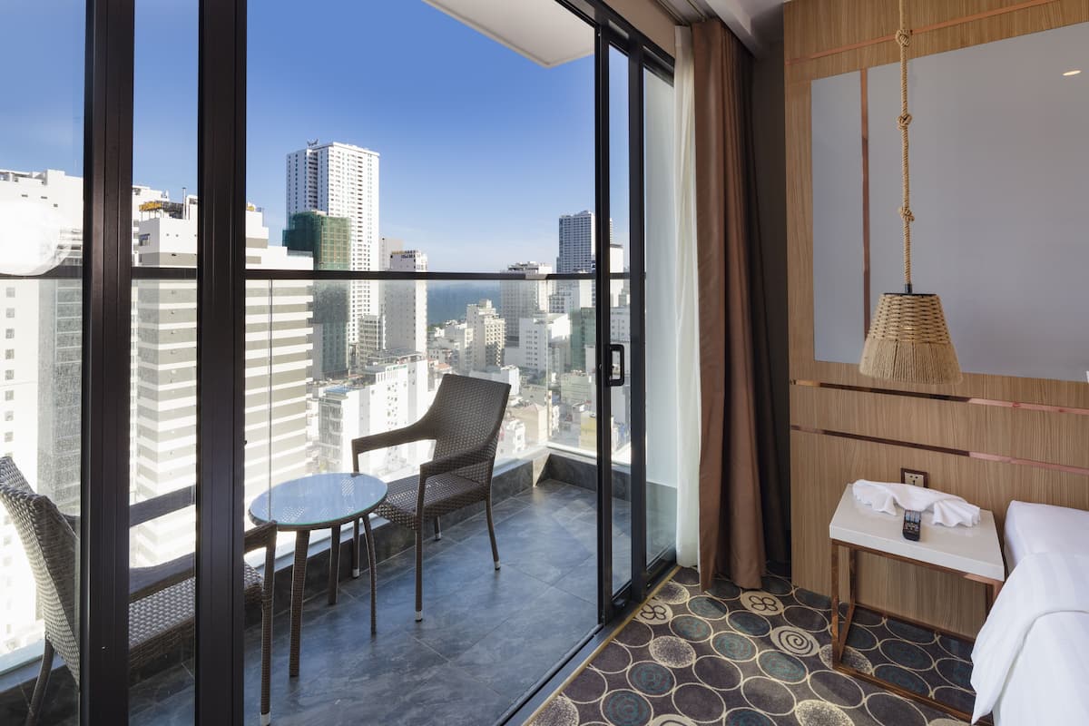 executive suite, balcony | view from room