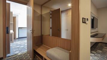 1 habitación, minibar, caja de seguridad en la habitación y escritorio