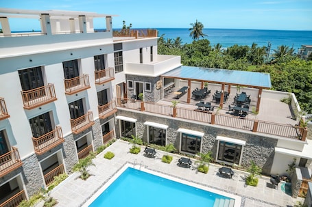 Exterior. Residencia du Basco