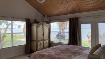 3 Schlafzimmer, Schreibtisch, Bügeleisen/Bügelbrett, kostenloses WLAN