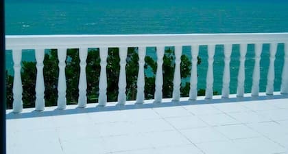 Satori Suites Basay ..