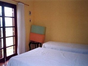 4 dormitorios, tabla de planchar con plancha, wifi