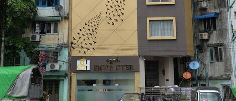 Façana frontal de l'allotjament