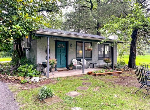 The Cottage - 2 miles to I-65