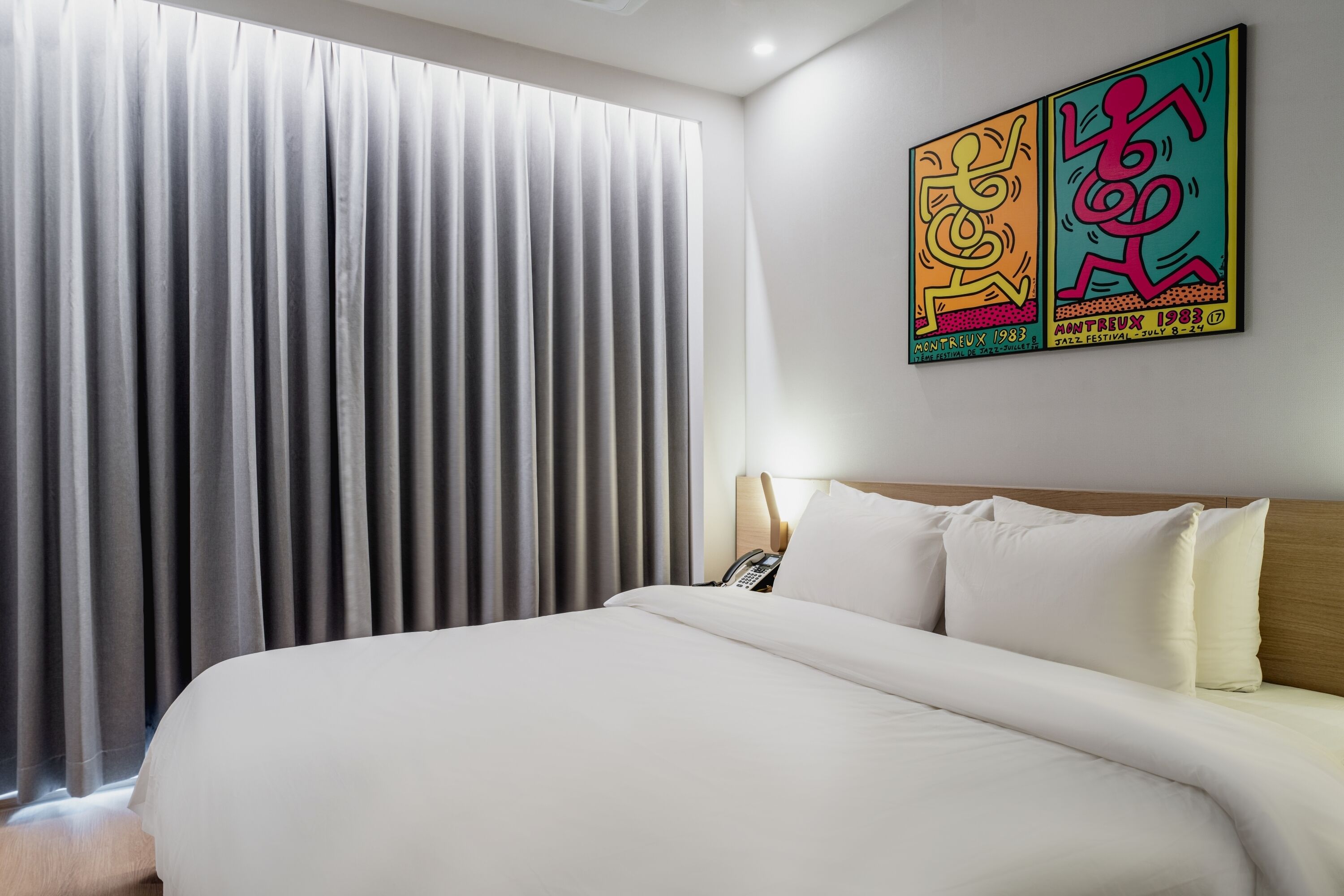 standard double room | individually decorated, individually furnished, desk, laptop workspace