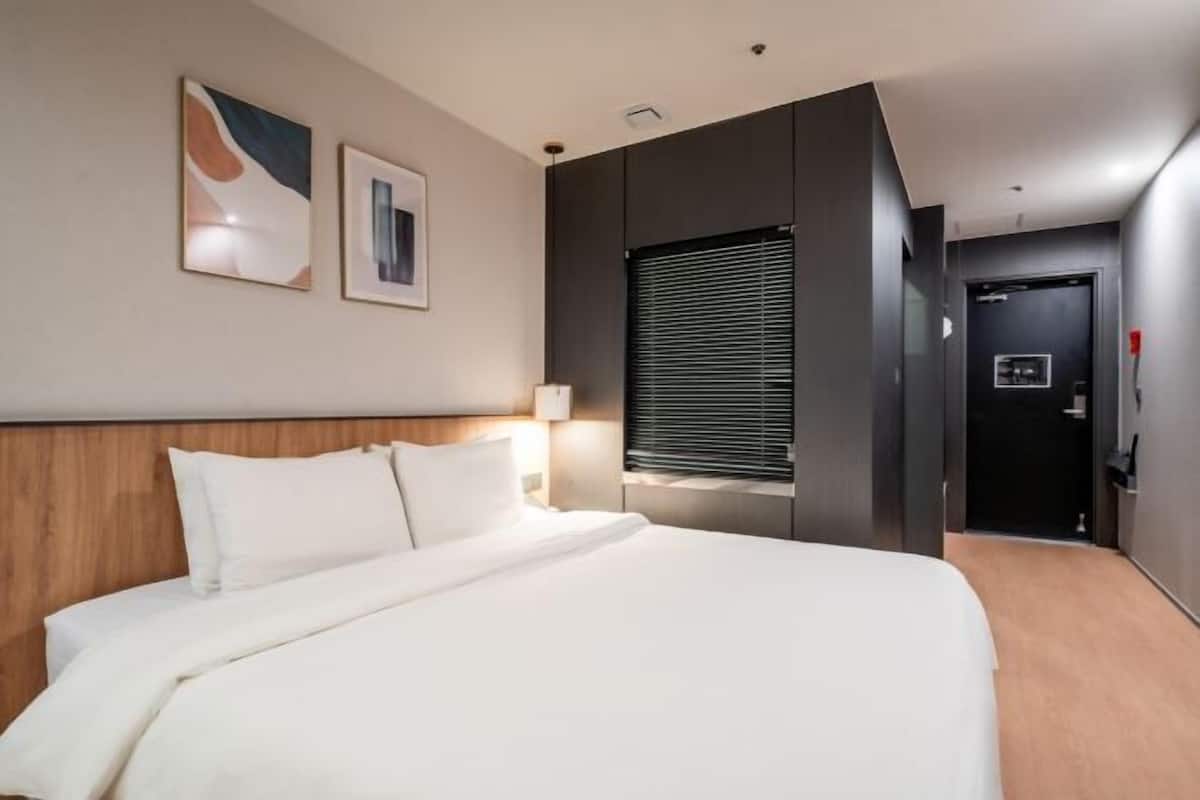 Didekorasi berbeda-beda dan dilengkapi dengan perabotan berbeda-beda