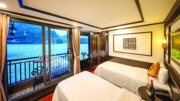 Balcony Executive Connecting