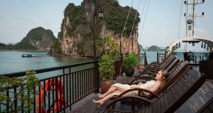 Sena Cruises Wonder On Lan Ha Bay
