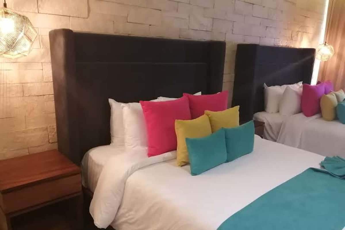 1 bedroom, Egyptian cotton sheets, premium bedding, minibar