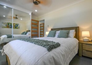 3 habitaciones, ropa de cama de alta calidad y camas con pillow-top