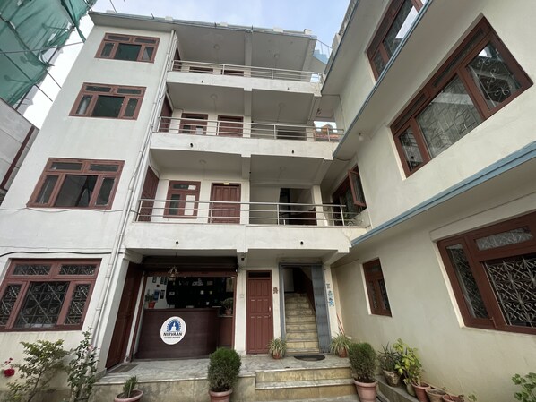 Exterior - Nirvaan Guest House (Kathmandu)