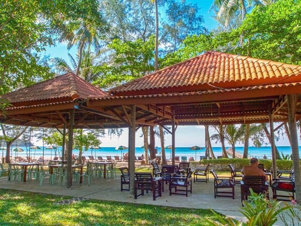 Breakfast, lunch, dinner served; international cuisine  - Ko Kut Ao Phrao Beach Resort (Ko Kood)