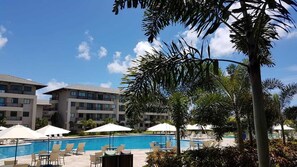 Piscine extérieure, piscine chauffée