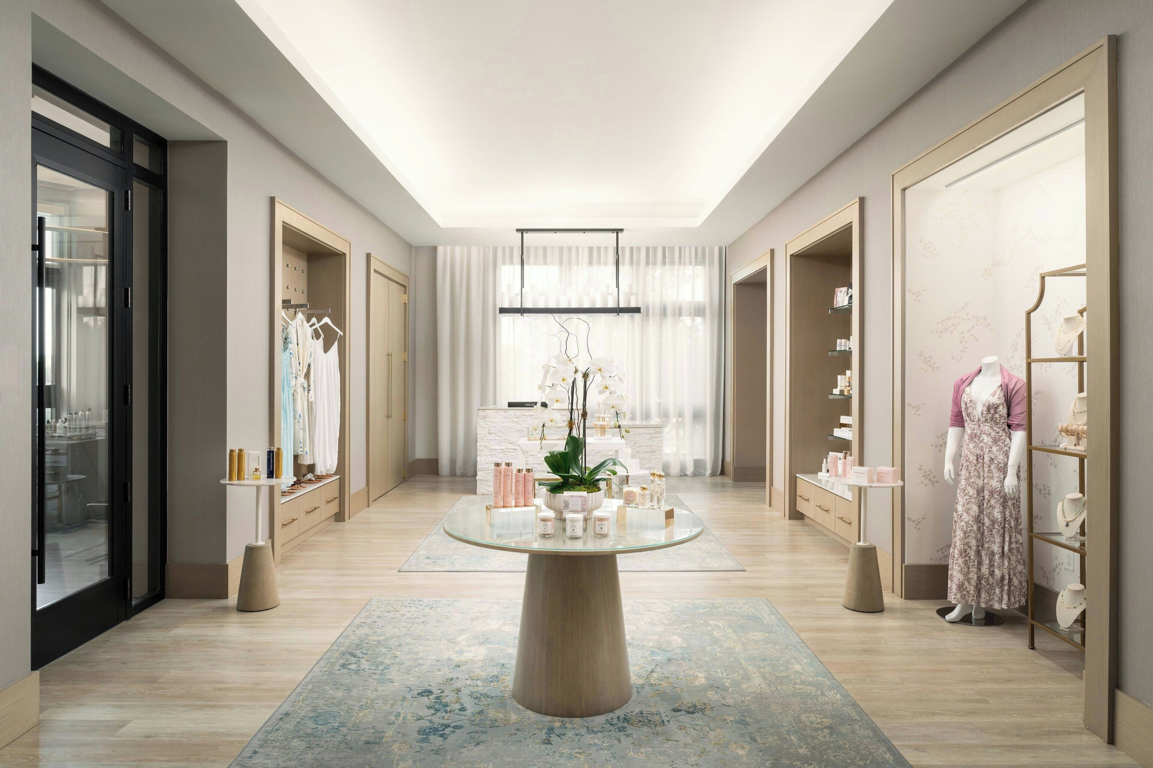 Couples treatment rooms, body treatments, aromatherapy