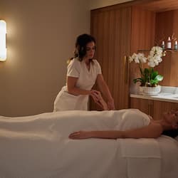 Couples treatment rooms, body treatments, aromatherapy