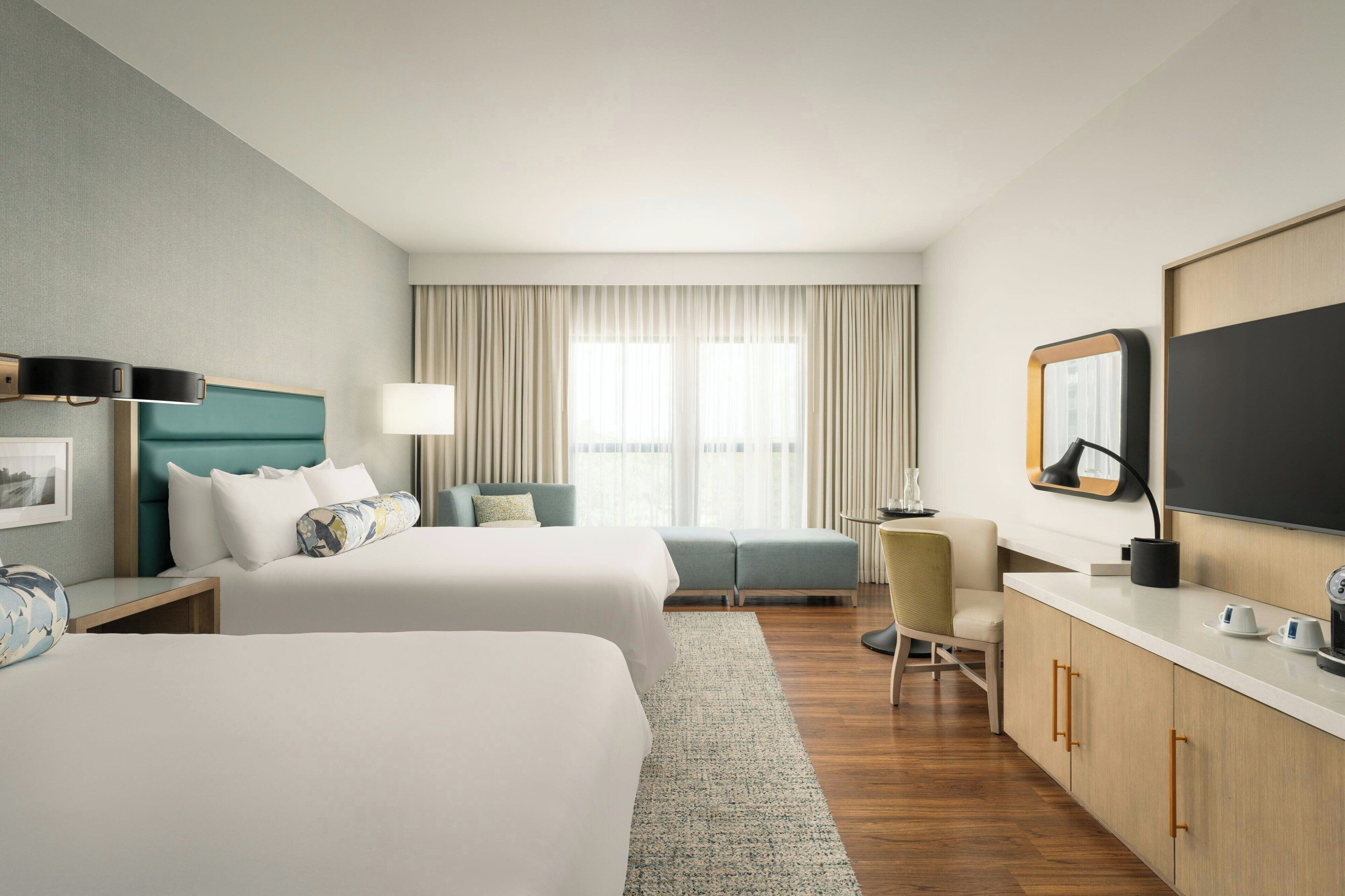 Ropa de cama de alta calidad y camas con pillow-top 