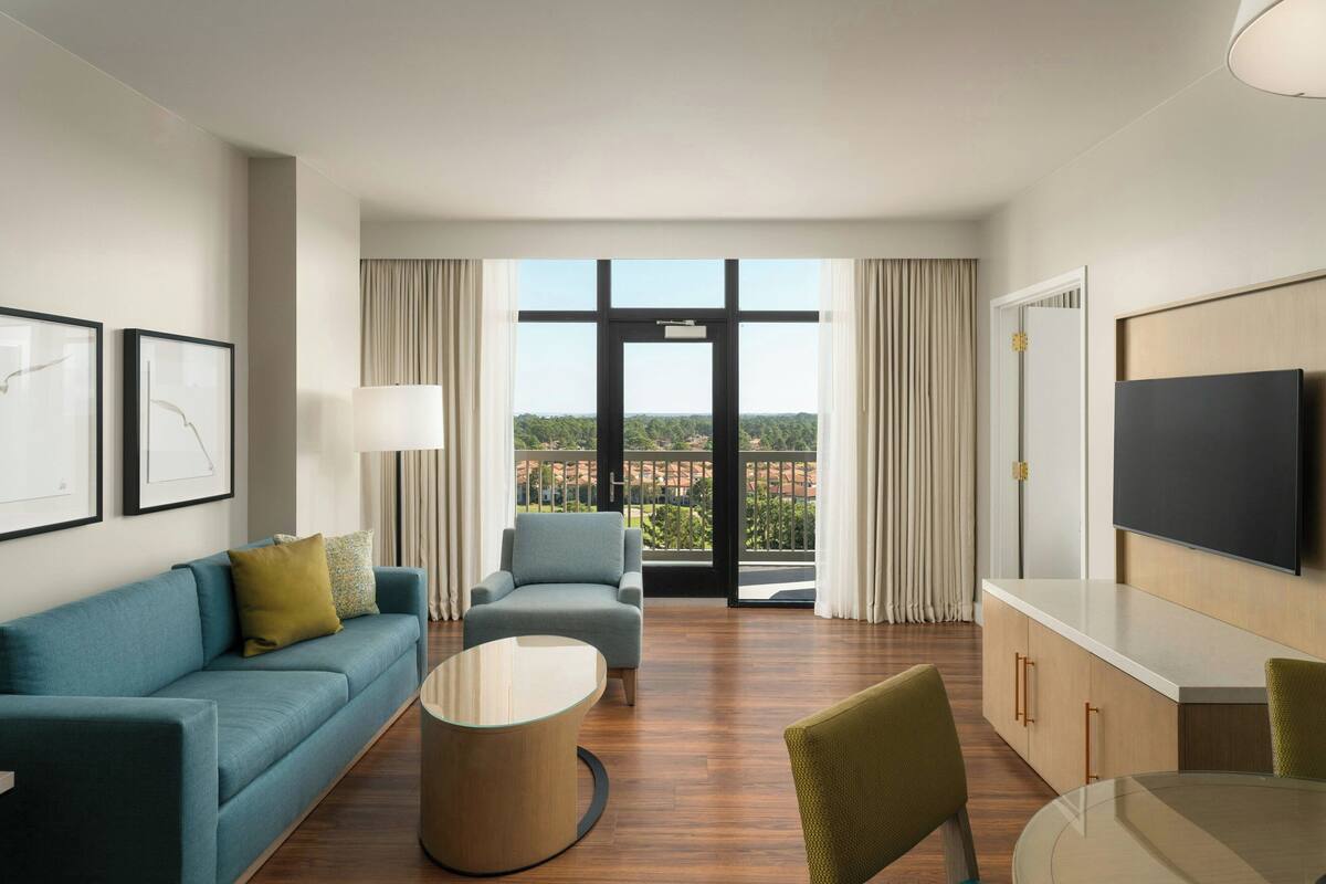 Suite Exécutive, 2 grands lits, balcon, vue établissement | Salle de séjour