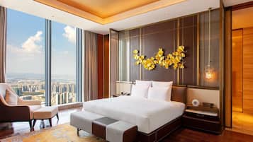 Presidential Suite, 1 Katil Raja (King), Accessible, Akses Club Lounge (High Floor) | Peralatan tempat tidur premium, gebar bulu kapas, bar mini