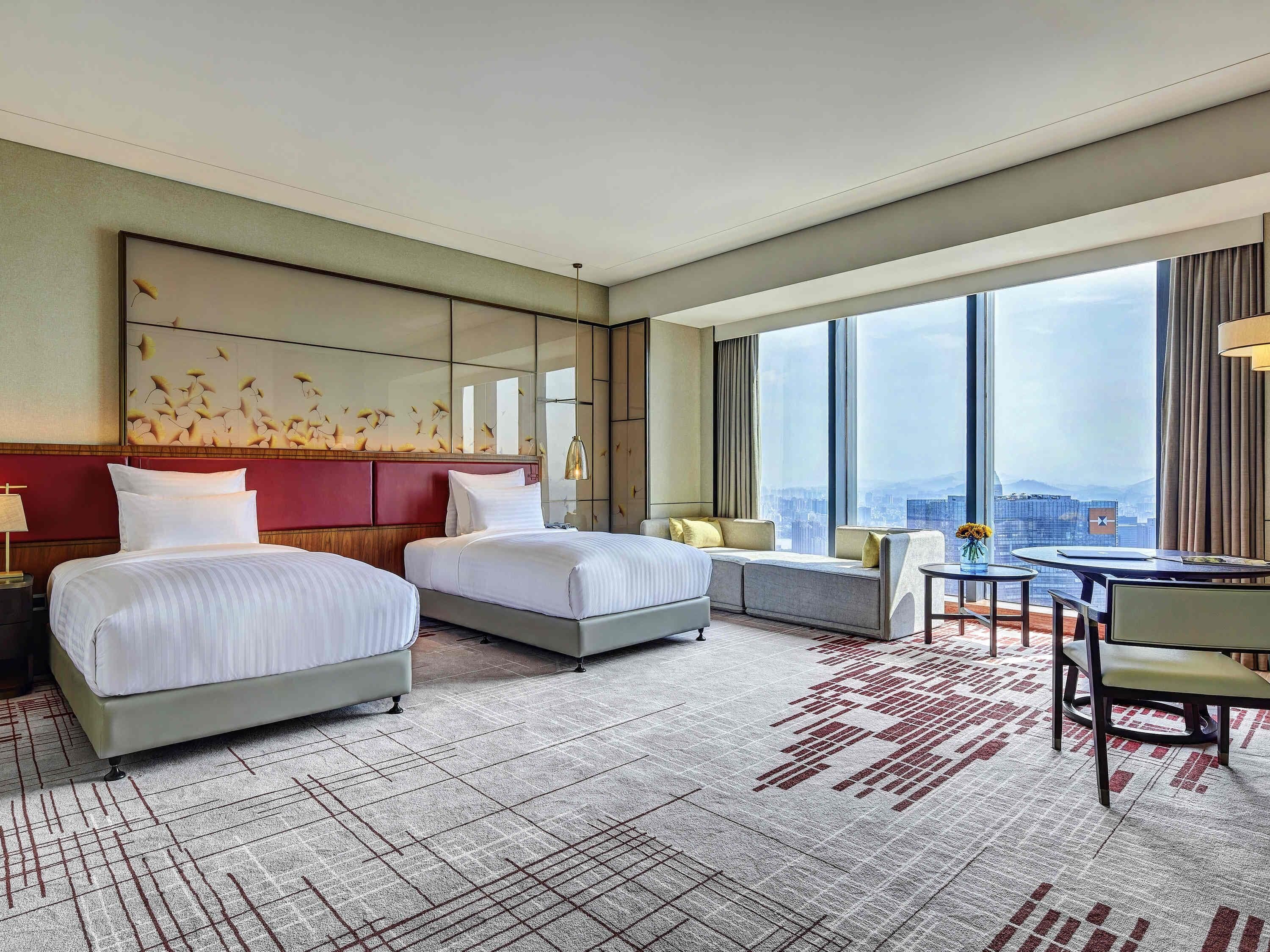 Premium bedding, down comforters, minibar, in-room safe