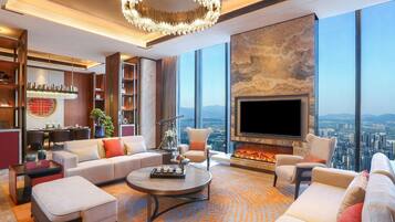 Premium bedding, down comforters, minibar, in-room safe