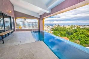 Grand-Vierbettzimmer | Blick vom Balkon