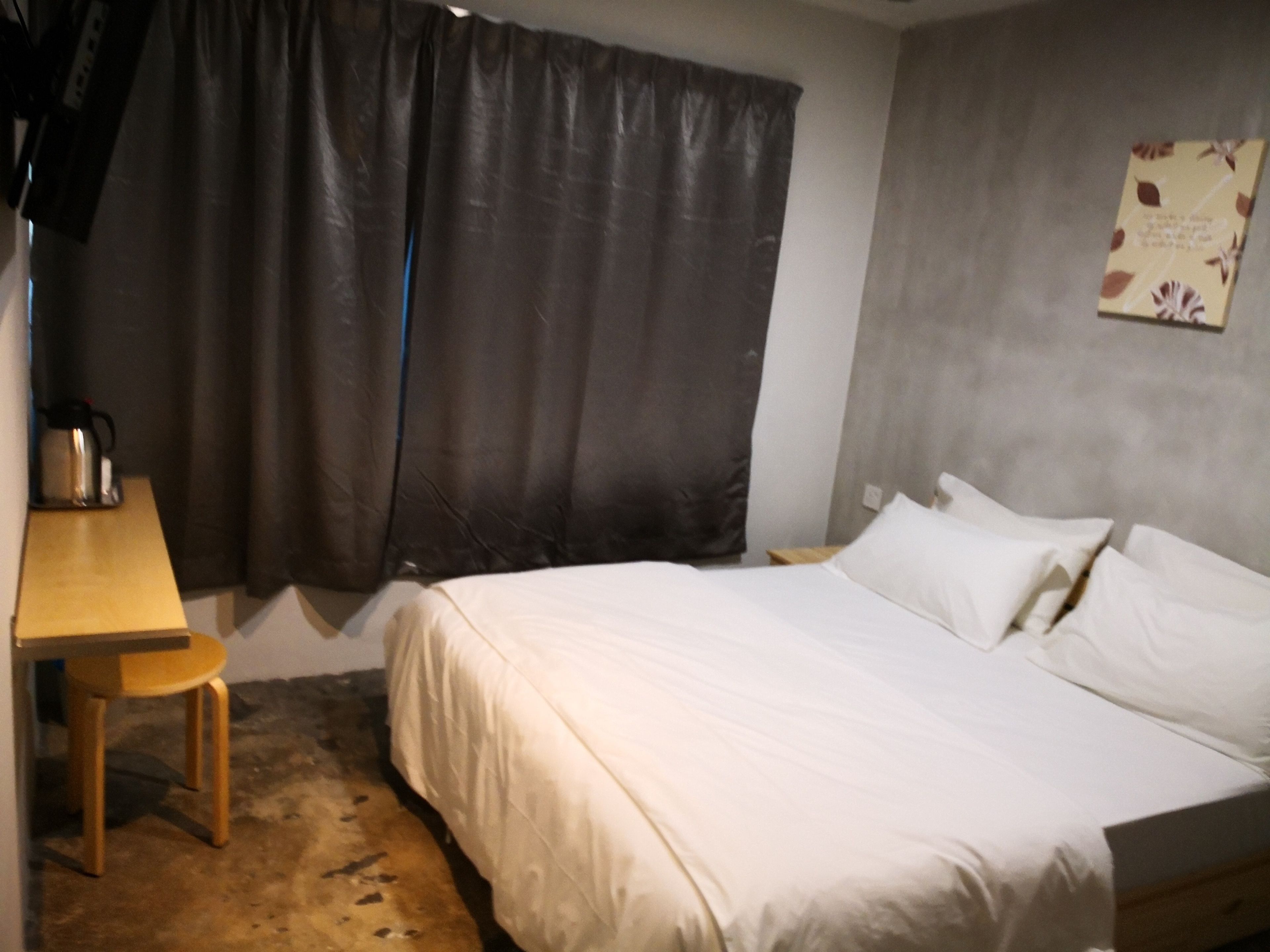 Deluxe Room (with Window) | Desk, iron/ironing board, rollaway beds, free WiFi